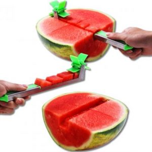 automatic-watermelon-slicer-cuts-up-melons-into-rectangles-thumb